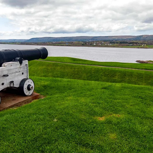 old cannon and Annapolis river at historic fort