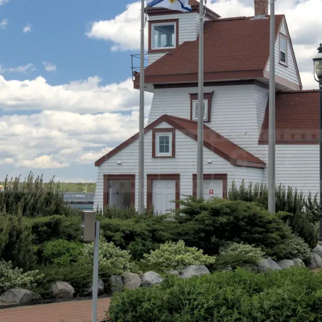 Fort Point historic lighthouse in Liverpool, NS and beautiful grounds
