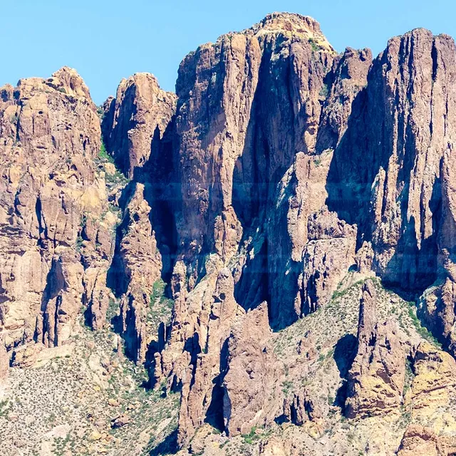 Superstition mountains rocky ridge